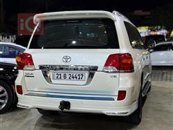 تۆیۆتا لاند کروزەر